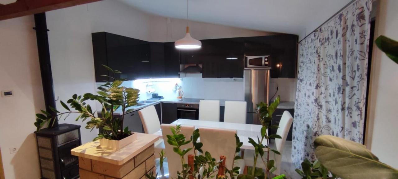 Apartman Burich